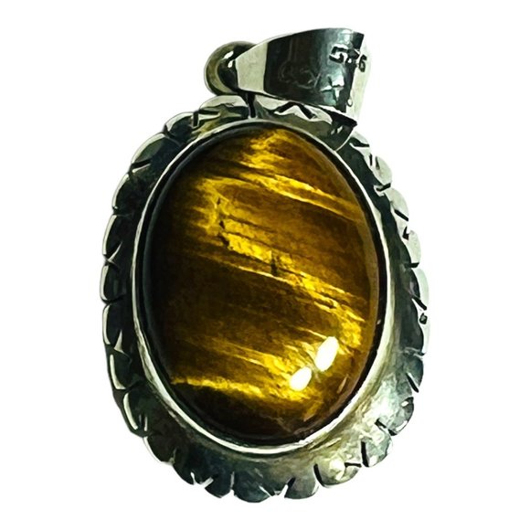 Vintage Mexico Taxco 925 Silver Tiger Eye Oval Pendant With Intricate Design - Picture 1 of 11